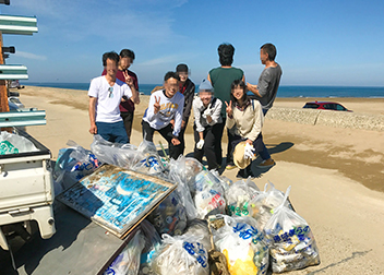 海岸清掃の実績（2016年10月）